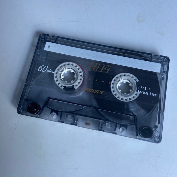 Two Cassette Tapes of Mantras & Meditation - Picture 10 of 12